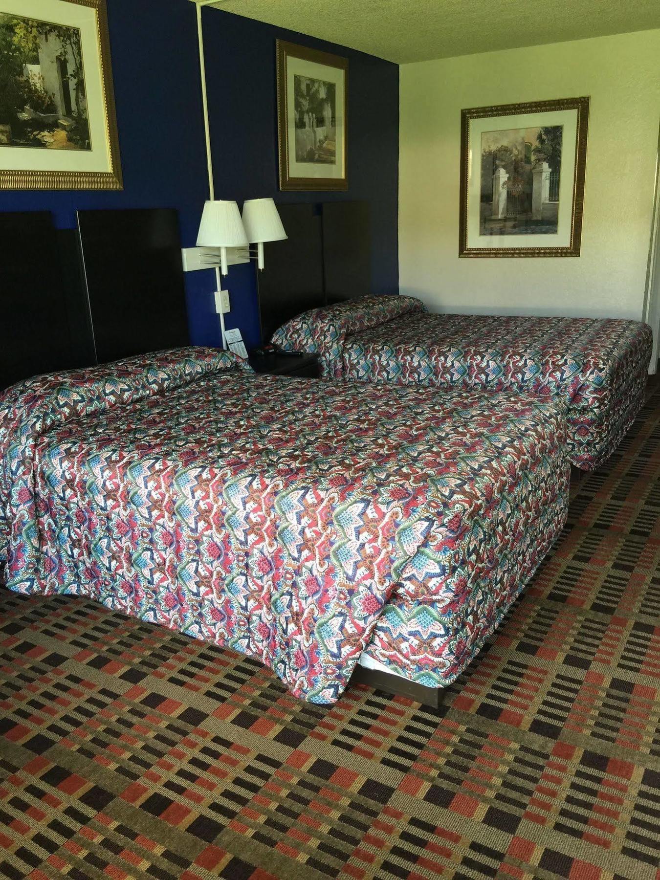 Rodeway Inn Sun City Center Esterno foto